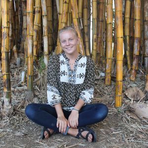 Meet your Posher, Nicole